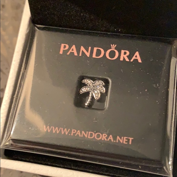 Pandora Jewelry - ❌SOLD❌Pandora palm tree petite charm